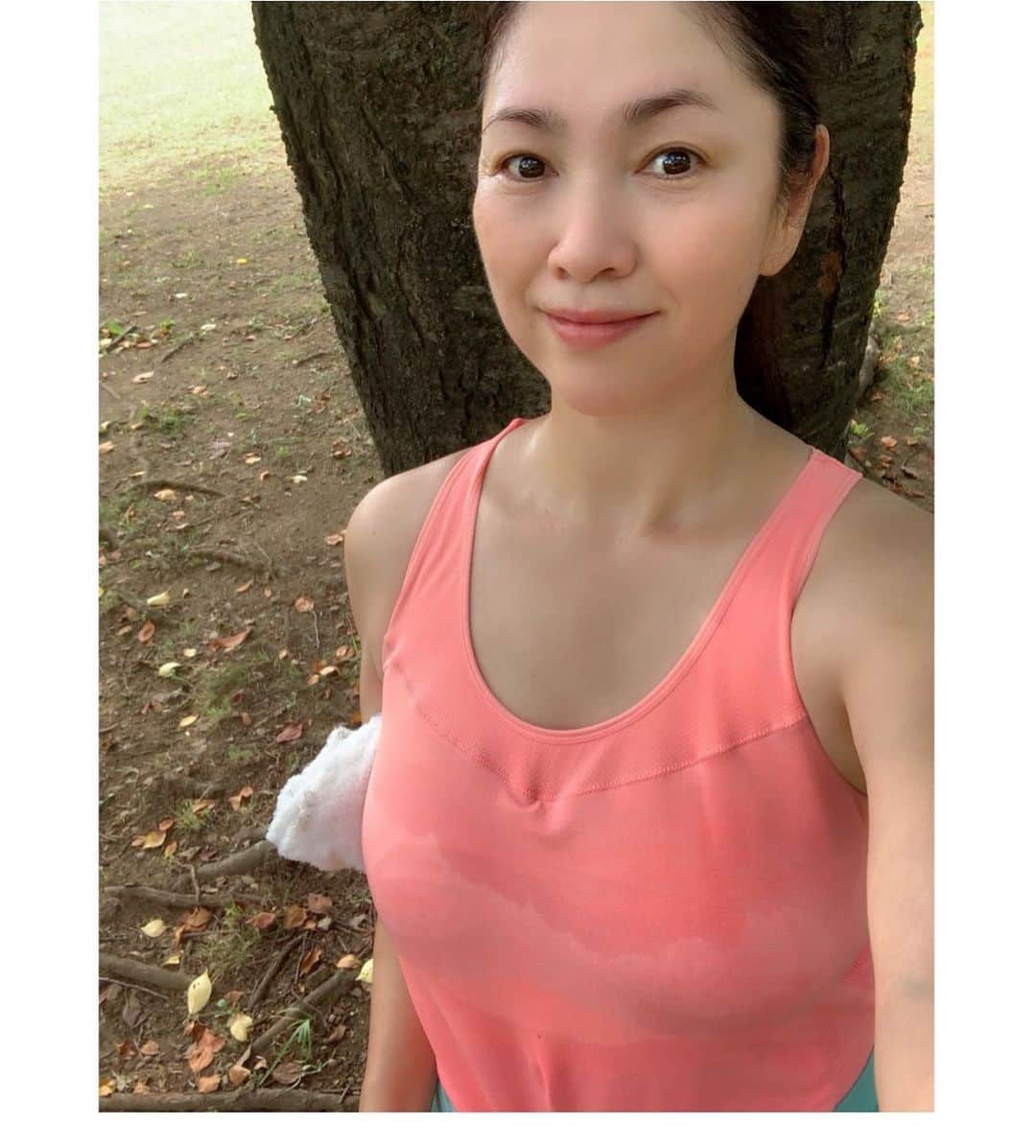 田中悦子さんのインスタグラム写真 - (田中悦子Instagram)「体を動かすのはいい事だよね😁⠀ ⠀ さて、早く息子帰ってこないかなぁ。  ご飯食べに行こうぜぇ〜😬😋⠀ ⠀  #workout #今日はそこまで暑くない #7キロラン」8月8日 11時22分 - etsuko.reborn25