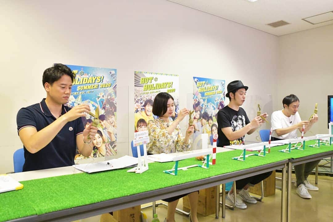 黒崎貴之のインスタグラム：「ㅤㅤㅤㅤㅤㅤㅤㅤㅤㅤㅤㅤㅤ 本日﻿ 8月8日16時〜﻿ 『黒崎くんの言いなりで！特別番外編』放送です‼️﻿ ﻿ 毎年、深夜番組として放送していましたが、今回は特別番外編ということで夕方に😆✨﻿ ﻿ 夕方にお届けできる番組なのかな〜🤔笑﻿ ﻿ ゲストには﻿ ウイニング競馬でお馴染み、キャプテン渡辺さん！﻿ ワンダフル競馬でお馴染み、近藤丈靖アナウンサー！﻿ ﻿ ぜひご覧ください💡﻿ ﻿ #新潟﻿ #競馬﻿ #新潟競馬﻿ #新潟競馬場﻿ #アイビスサマーダッシュ﻿ #予想﻿ #果たして大的中なるか﻿ #黒崎くんの言いなり﻿ #おかげさまで5周年﻿ #黒崎貴之」