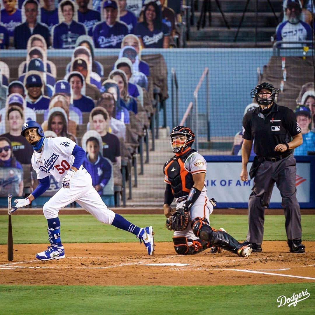 Los Angeles Dodgersさんのインスタグラム写真 - (Los Angeles DodgersInstagram)「Back like he never left.」8月8日 12時01分 - dodgers