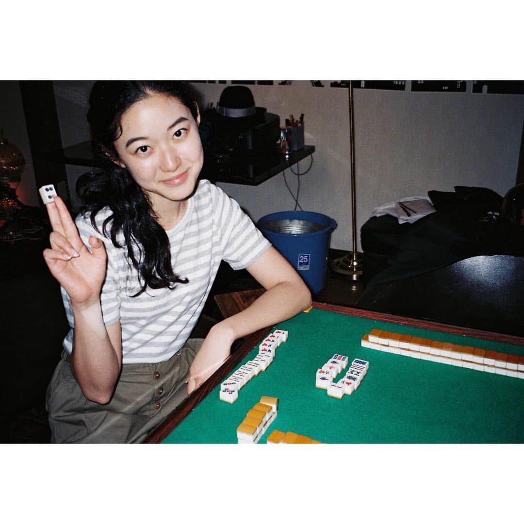 藤野涼子のインスタグラム：「ロン!!  持ち方が将棋  #日暮里チャーリーズ  関東ではテレビ朝日にて本日8/8(土)26:30~スタートです☺︎︎ ぜひご覧ください！」