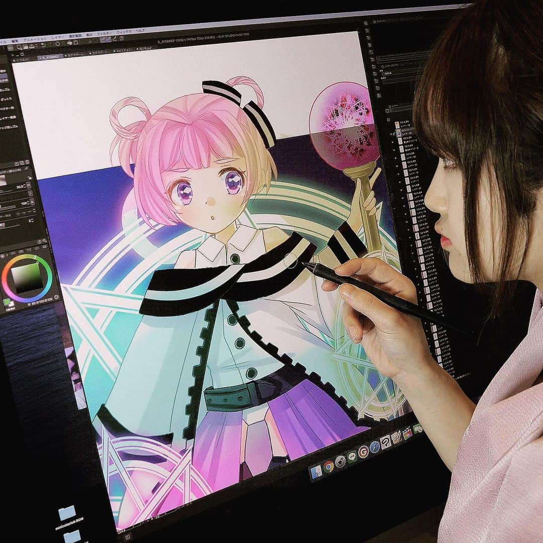 みのりんのインスタグラム：「New video up!! I tried drawing a magical girl!! What should I draw next? 🤔 I would really love ideas from you guys!! 新しい動画！！オリジナルの子を描いてみたよ。次はどんな子を描こうかな？☺️  #drawing #art #youtube #instaart #artistsoninstagram #artwork」