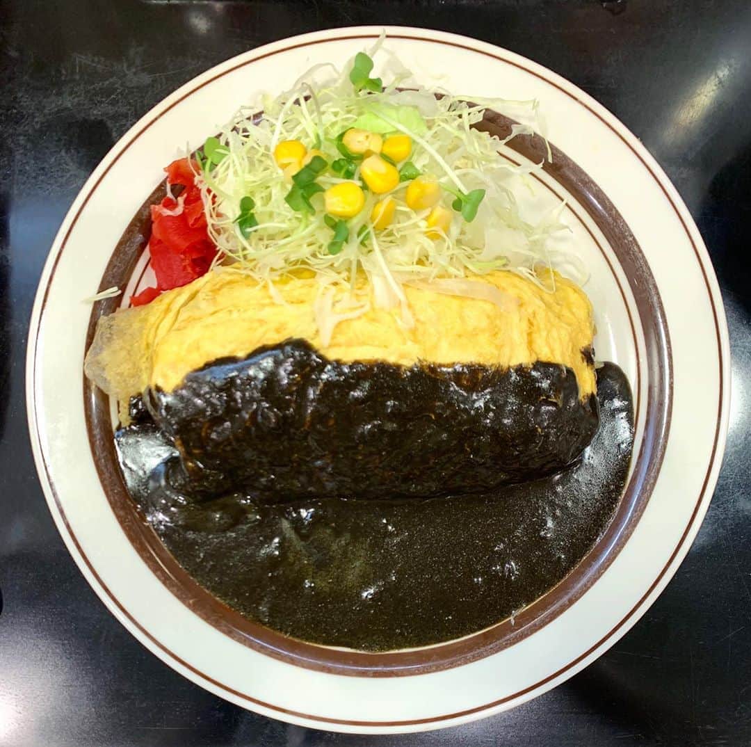 白鳥雪之丞さんのインスタグラム写真 - (白鳥雪之丞Instagram)「池袋5日目ランチ(^^)🍳🍛  #オムカレー #キッチンabc  #池袋」8月8日 13時17分 - yukinojoeshiratori