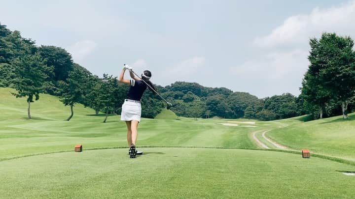 淡輪優希のインスタグラム：「もっともっとゴルフ上手くなりたいなぁ⛳️🏌️‍♀️仙台のゴルフ場は空気が美味しくて広々で大好きです！ #ゴルフ場 #ゴルフ女子 #golf」