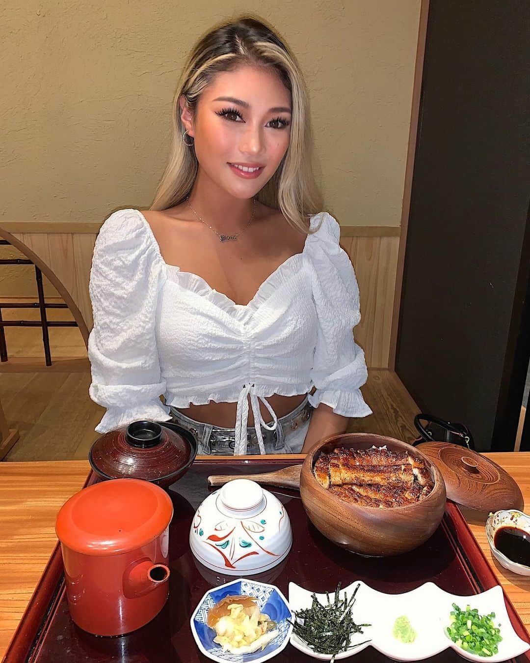MAKOのインスタグラム：「うなぎとわたし」