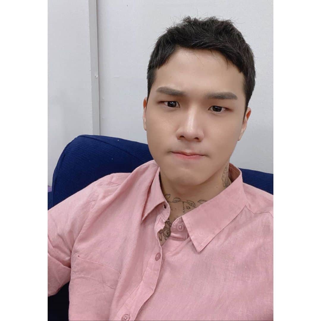 【公式】TEEN TOPさんのインスタグラム写真 - (【公式】TEEN TOPInstagram)「TEEN TOP 10 LIVE D ...
