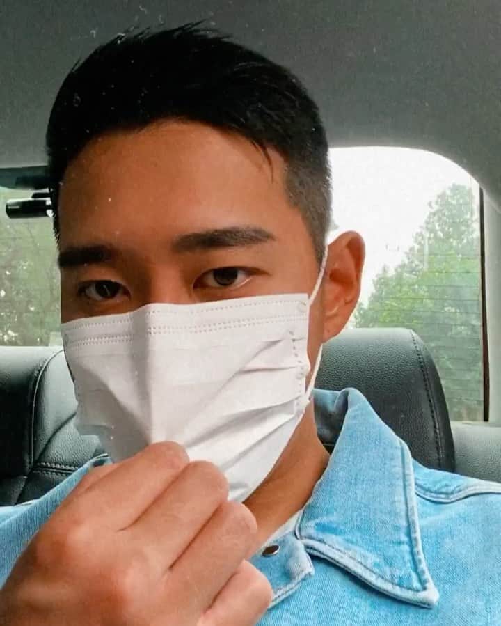ビボム のインスタグラム：「비가오나 눈이오나 😷」