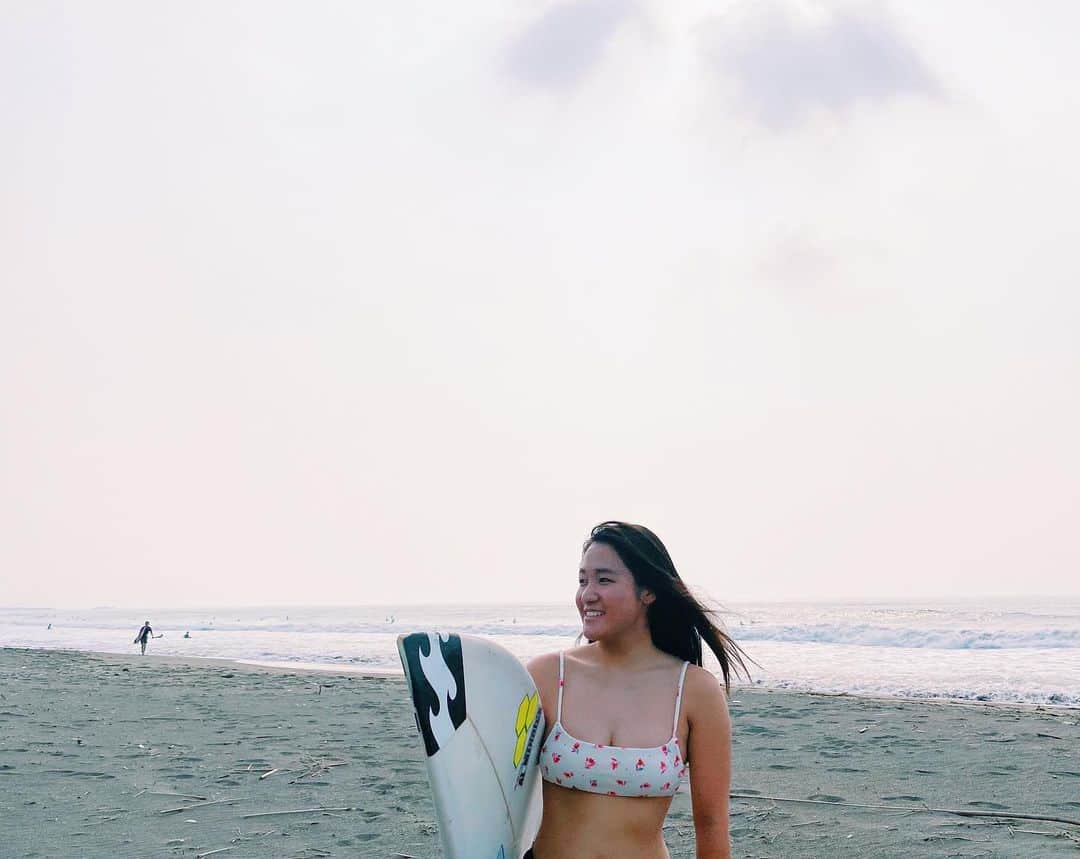 田代凪沙のインスタグラム：「Summer💐🤍 #bwjp #billabong」