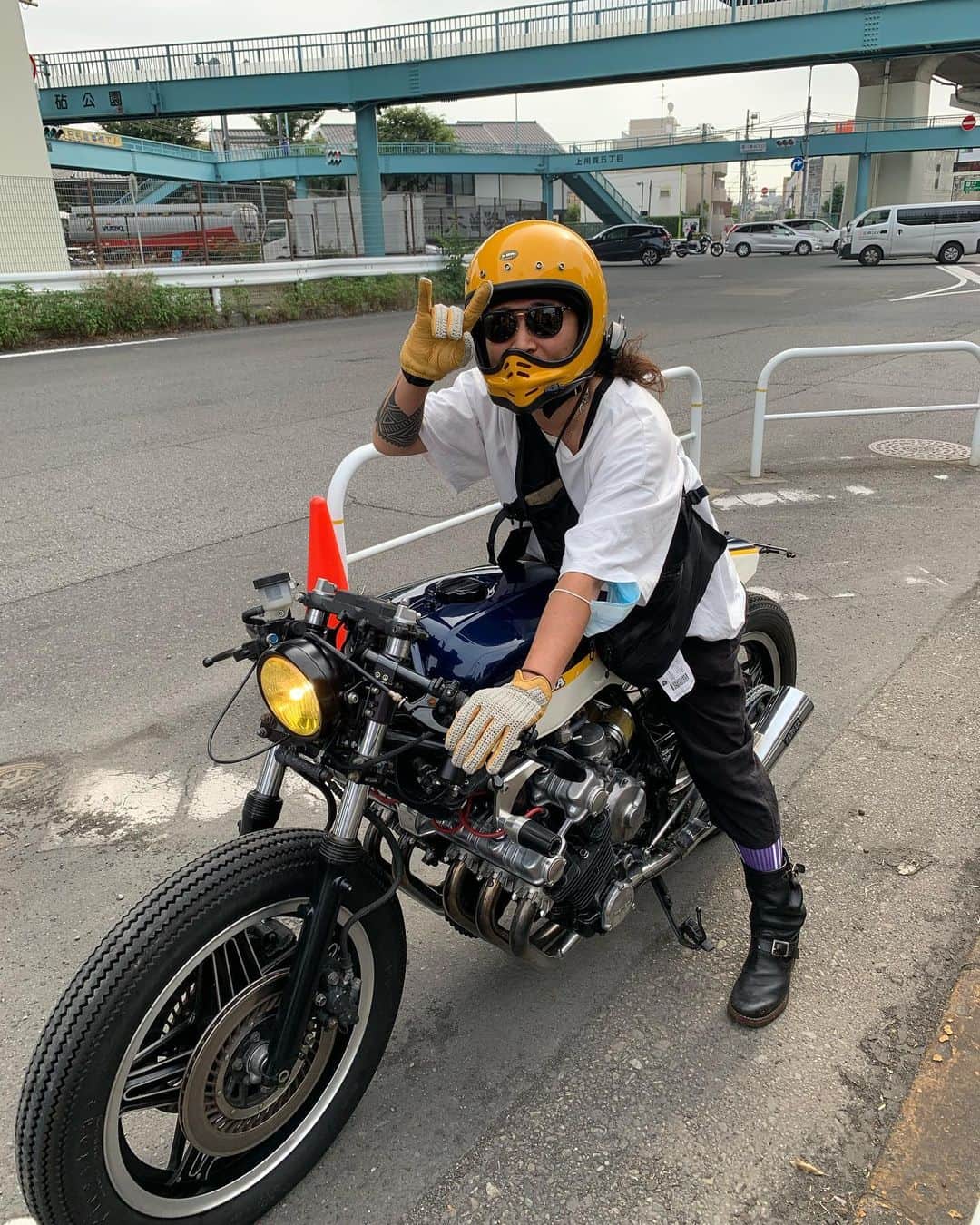 杉原勇武のインスタグラム：「@nnoorrii____ ちゃんのCBX1000 1年以上ぶりに復活❗️ #sevskig  #cbx1000  #kawasakiz1r」