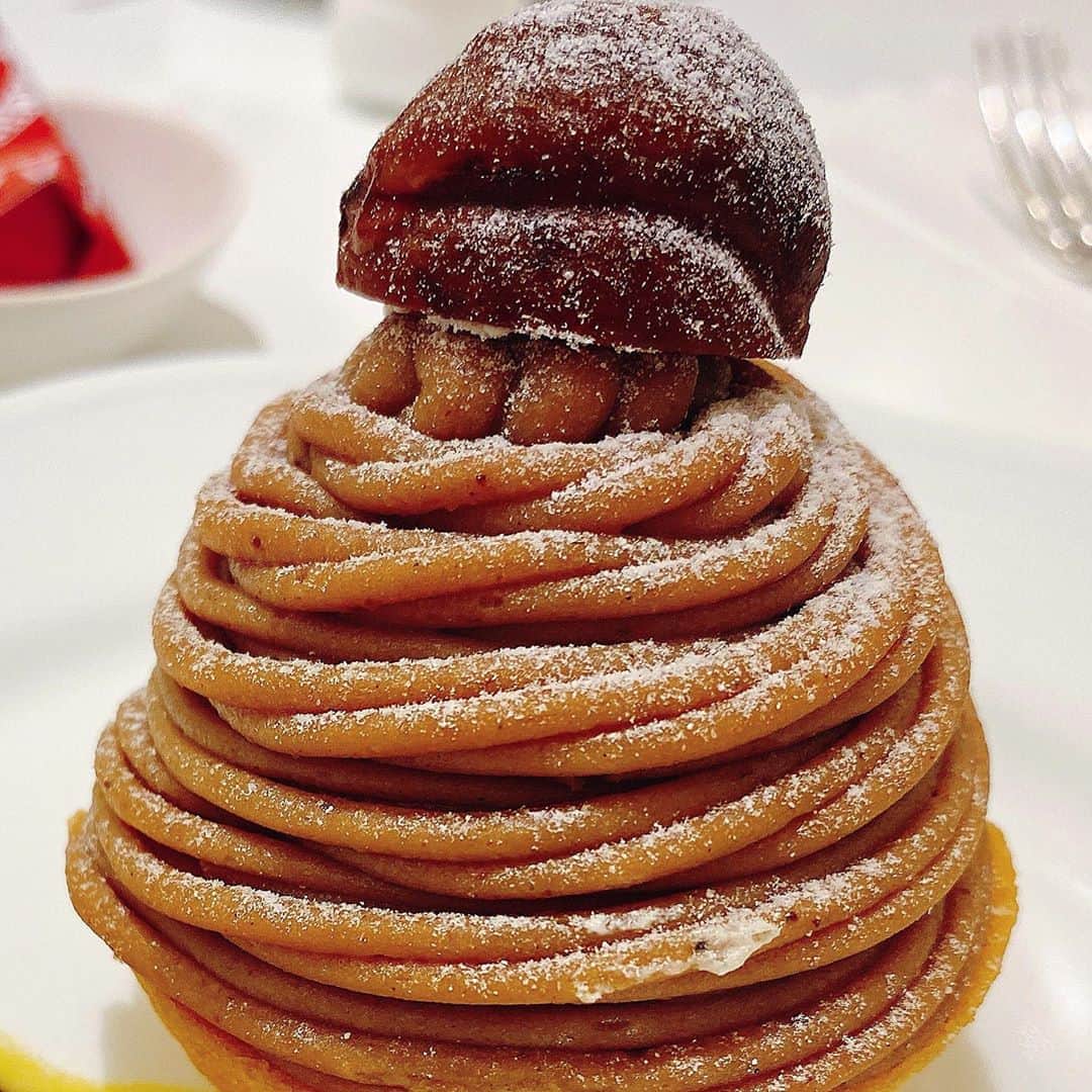 里井真由美のグルメインスタ