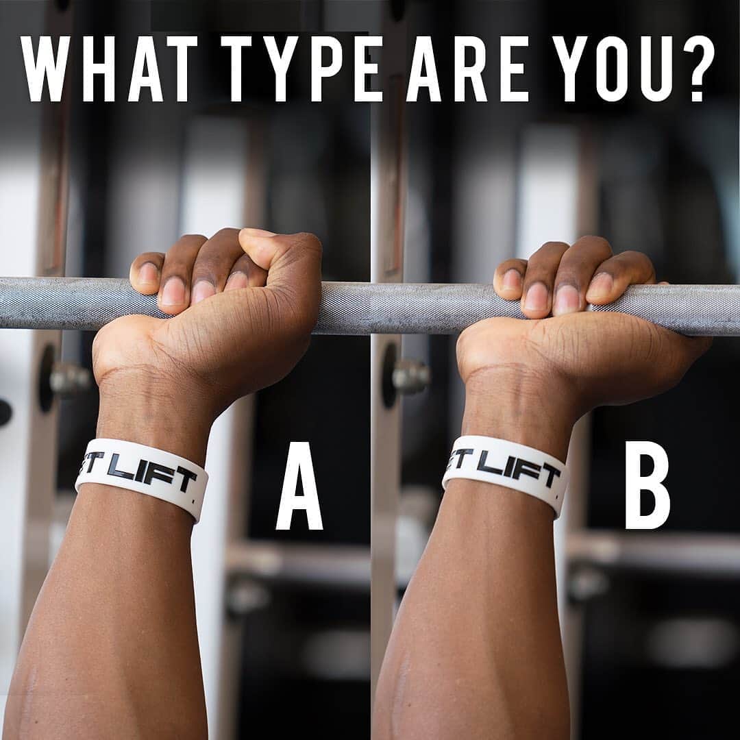 Simeon Pandaさんのインスタグラム写真 - (Simeon PandaInstagram)「Comment yours and (TAG A FRIEND)⁣ Personally I'm ‘suicide grip’ every time (B)⁣ the barbell sits more comfortably in my palm 🤷🏾‍♂️ I’ve always benched like this with no issues, however it's called ‘Suicide Grip’ for a reason 😅, there is a chance (highly unlikely) the bar could slip, and it would be curtains for your face or rib cage ⚠️⁣ ⁣ 👉 You can get @justliftofficial wristbands at simeonpanda.com⁣」8月8日 16時44分 - simeonpanda