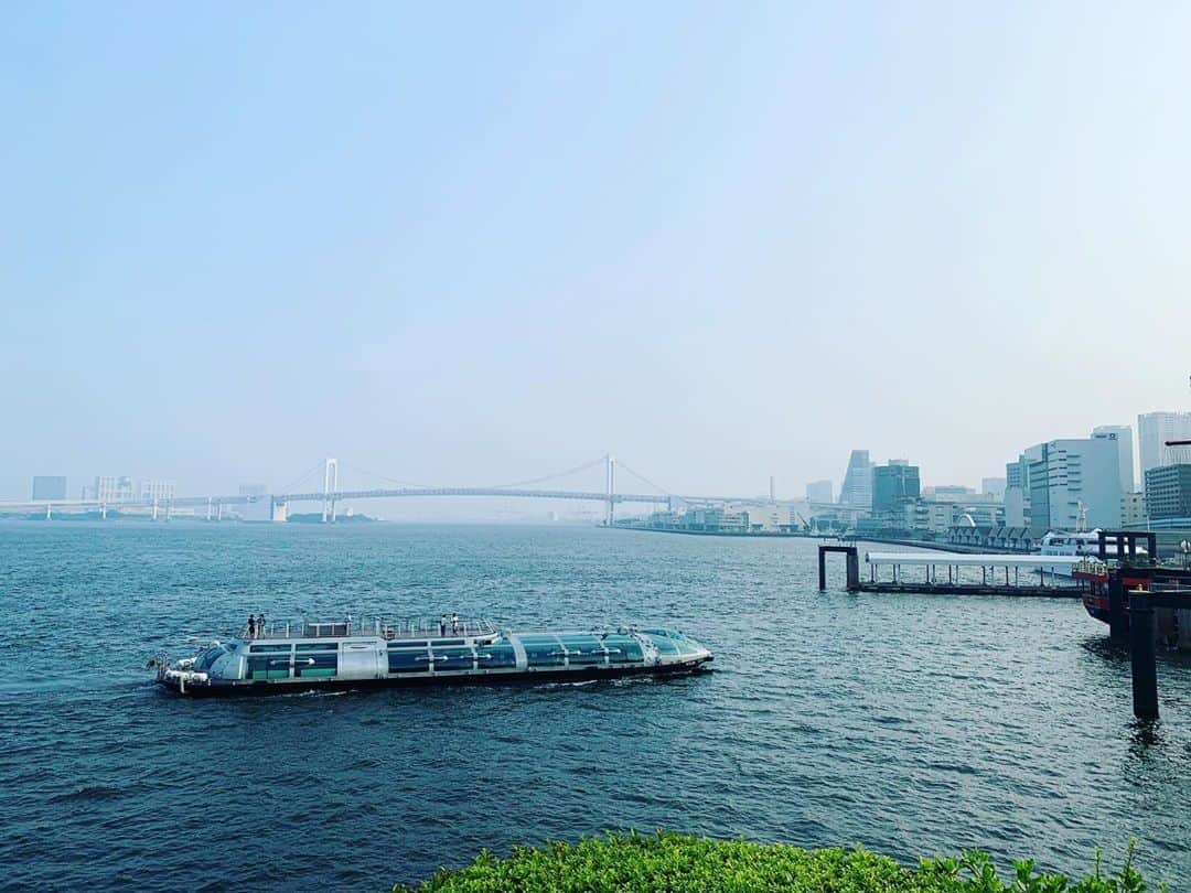 一三さんのインスタグラム写真 - (一三Instagram)「東京湾で海水浴。  海は良いね。  #海水浴 #海 #sea #東京湾」8月8日 16時49分 - ichizou.co.jp
