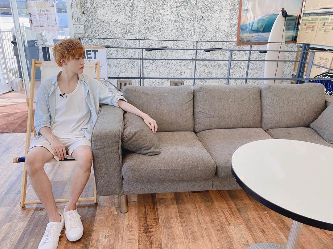 松本旭平さんのインスタグラム写真 - (松本旭平Instagram)「なんで夏は、ハイトーンにしたくなるんだろう。昔からの夏休み効果かな。  #japan #instalike #instagram #followｍe #fashion #bbq #summer #white #u #ハイトーンカラー #men」8月8日 17時02分 - akihira_matsumoto