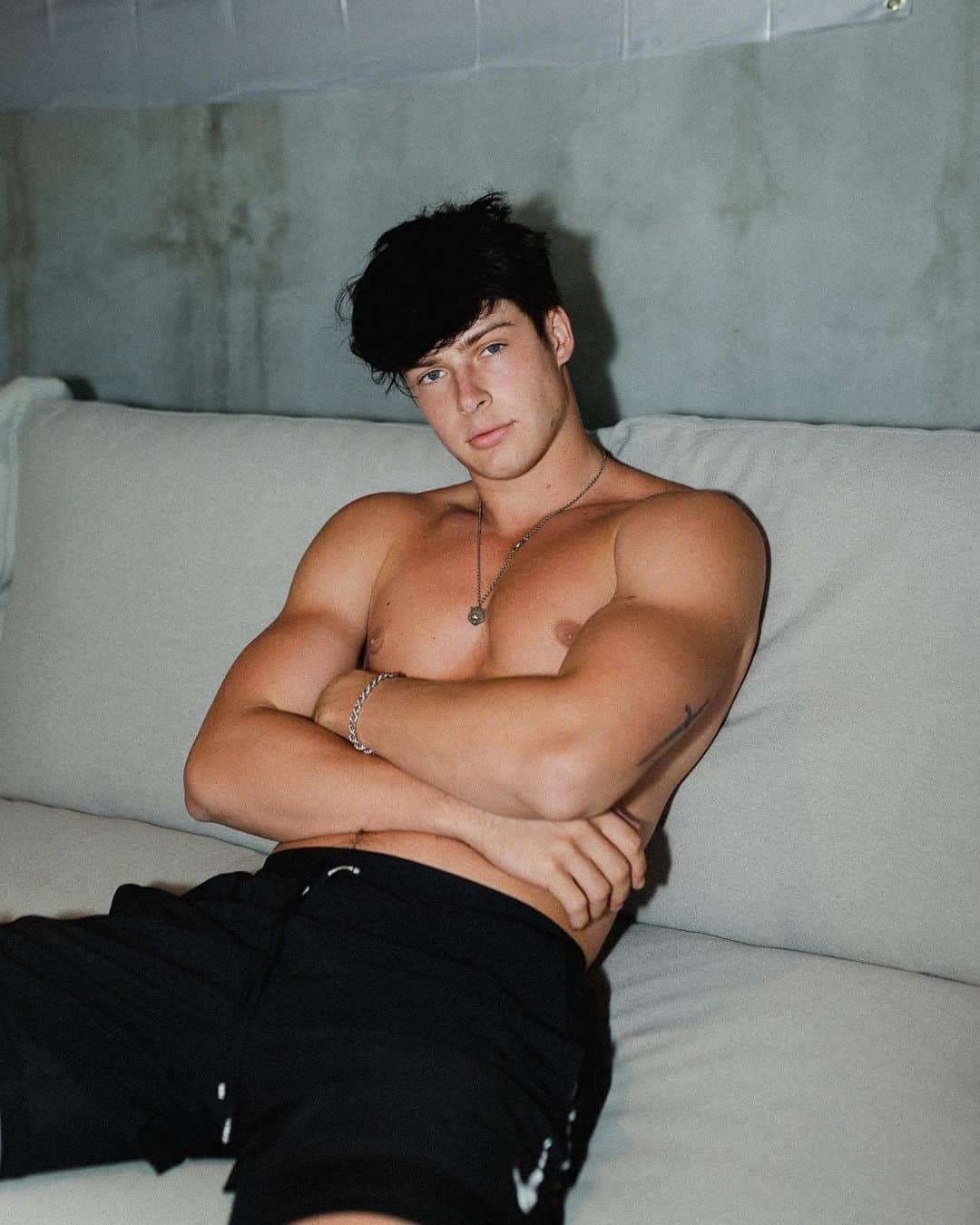 Blake Grayさんのインスタグラム写真 - (Blake GrayInstagram)「gainz sesh」8月9日 3時19分 - blakegray