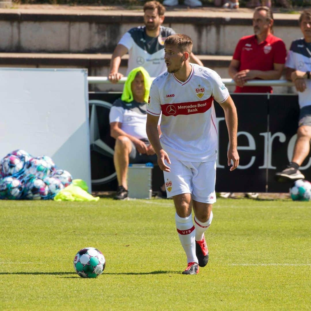 ヴァルデマール・アントンのインスタグラム：「Sehr guter erster Test mit der Mannschaft 💪🏼. #preseason #vfbstuttgart #wowa⛰」