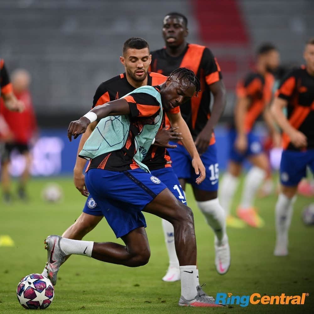 チェルシーFCさんのインスタグラム写真 - (チェルシーFCInstagram)「It’s almost time in Munich. Score predictions? #BAYCHE #CFC #Chelsea」8月9日 3時47分 - chelseafc