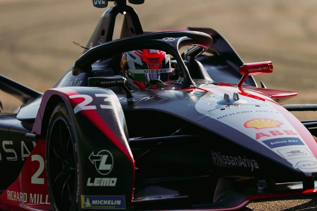 セバスチャン・ブエミさんのインスタグラム写真 - (セバスチャン・ブエミInstagram)「#BERLINEPRIX Not the expected result today but we will fight for round 9 tomorrow !  📸 LAT/ SPACESUIT」8月9日 4時11分 - sebastien_buemi