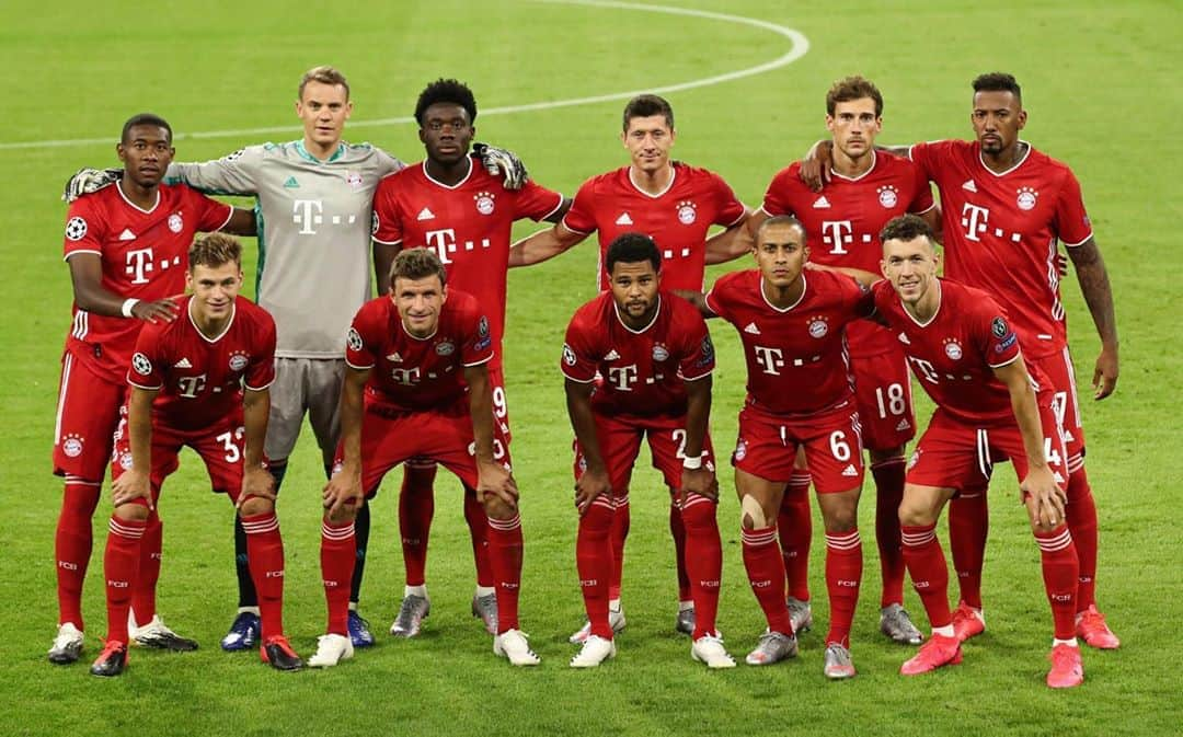 バイエルン・ミュンヘンさんのインスタグラム写真 - (バイエルン・ミュンヘンInstagram)「TEAM! 🔴⚪️🏆   #FCBCFC #packmas #MiaSanMia #FCBayern #ChampionsLeague」8月9日 4時21分 - fcbayern