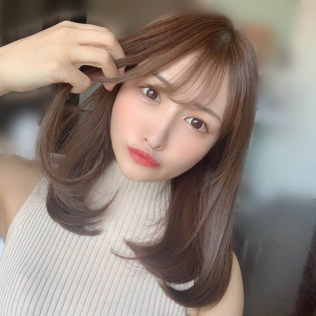 餃子のりさちゃんのインスタグラム：「#クラゲ で調べで クラゲの写真をみてたら メンヘラやん😰😰😰😰 って言われたんですが 男の人ってなにかにつけて メンヘラやん😰の一言で 済まそうとするよね❕❕❕❕  クラゲに失礼‼️」