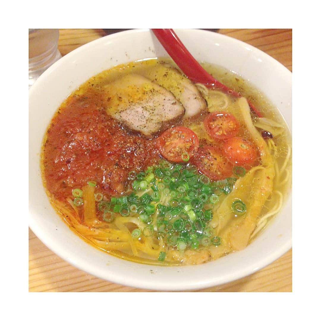 相川暖花さんのインスタグラム写真 - (相川暖花Instagram)「. ラーメン=幸せ🤔💗」8月8日 20時04分 - aikw_honoka