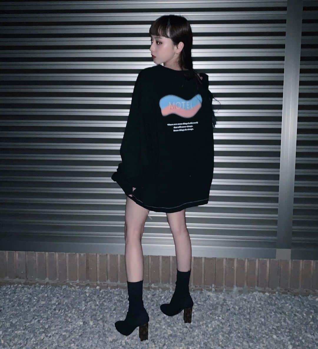 aoiさんのインスタグラム写真 - (aoiInstagram)「@dilemma_jp_official のトップスが届いた！ 涼しくなったら着る！ありがとう♡」8月8日 20時13分 - aoi_301