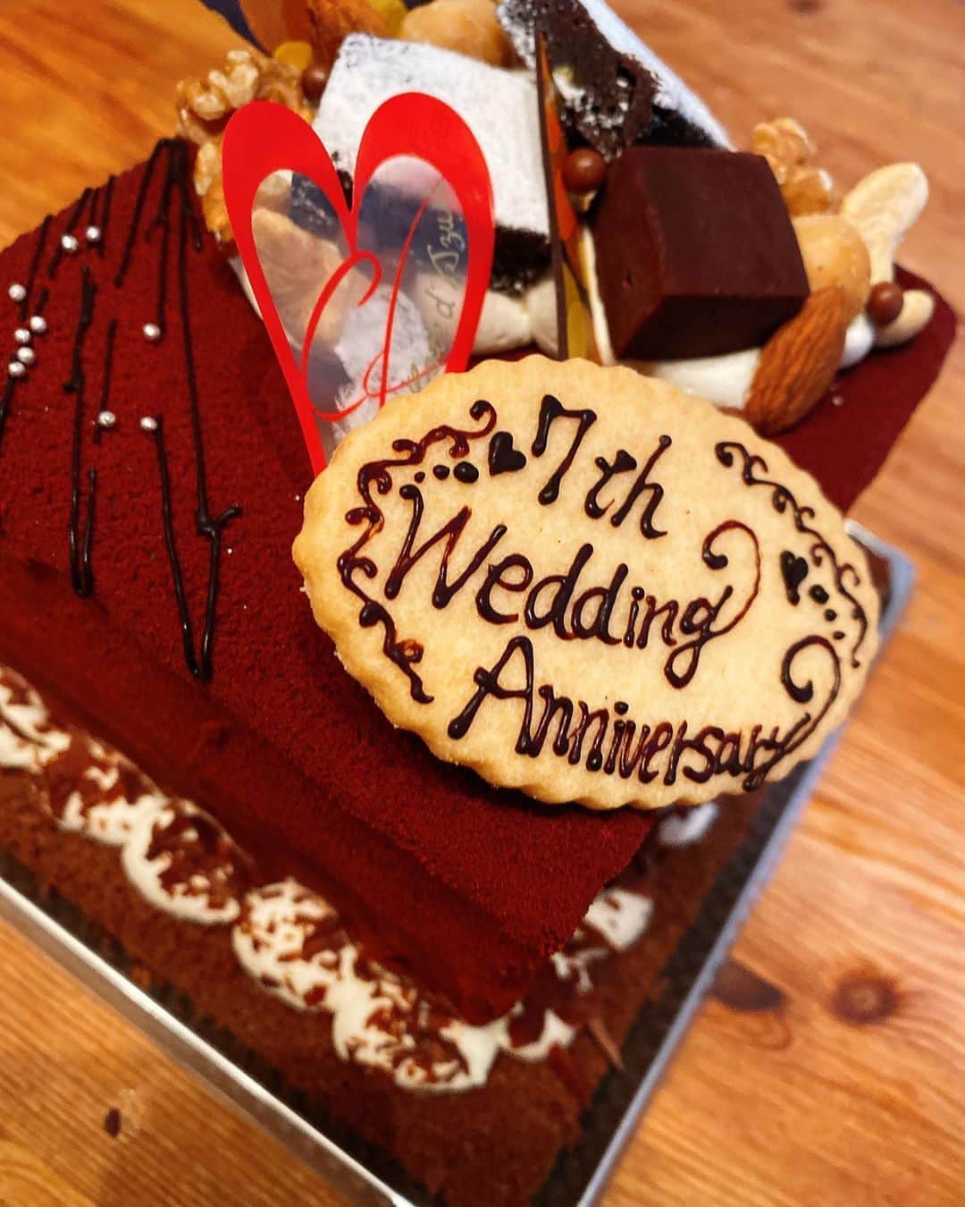 大友愛さんのインスタグラム写真 - (大友愛Instagram)「7th wedding anniversary💒  #結婚記念日 #8月8日」8月8日 20時28分 - ai_dayooon