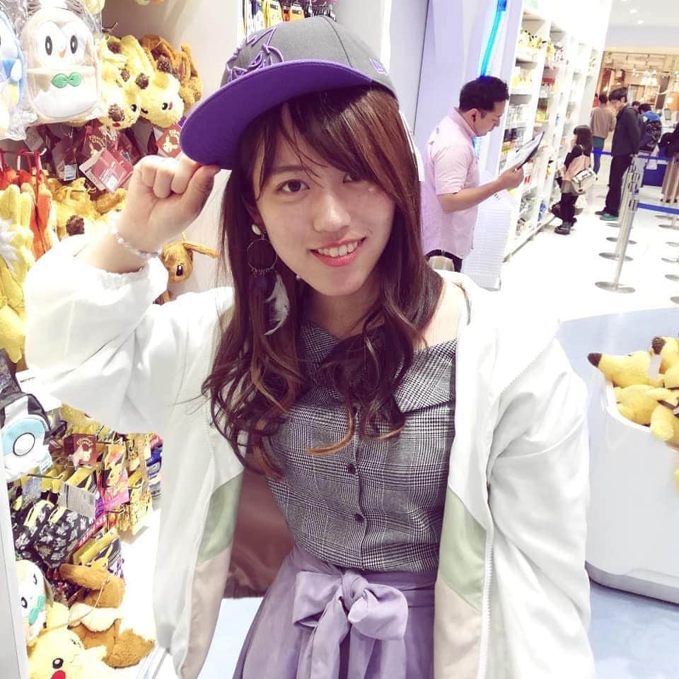 渡辺彩乃のインスタグラム：「ポケモンセンターは私にとって冗談でなく癒しの場所…💞  ポケモンとお仕事できたら最高だなぁ…😂😂😂  #ポケモンセンター #ポケモン  #pokemon #ポケモンコラボ」