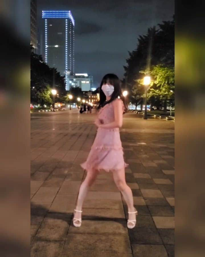 坂入みずきのインスタグラム：「最近ruuさんのダンスばかり見てる どうしたら踊ってる方がこんなに楽しめるダンスが作れるんだろう🤭 choreo:@moonruum ✨ music: #howyoulikethat (@blackpinkofficial ) 💕」