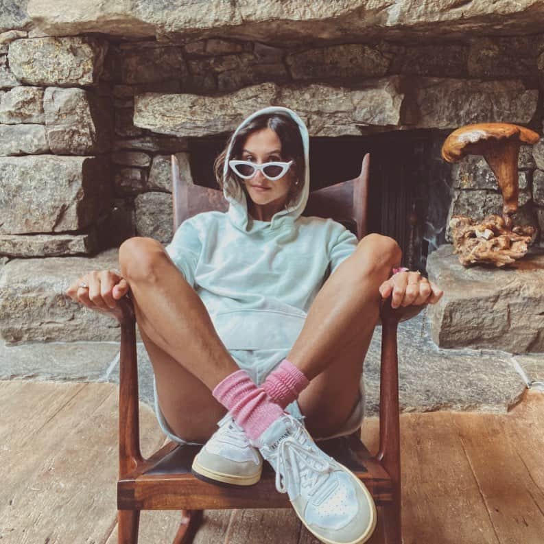 ダニジョーのインスタグラム：「Keeping it casual 😎」
