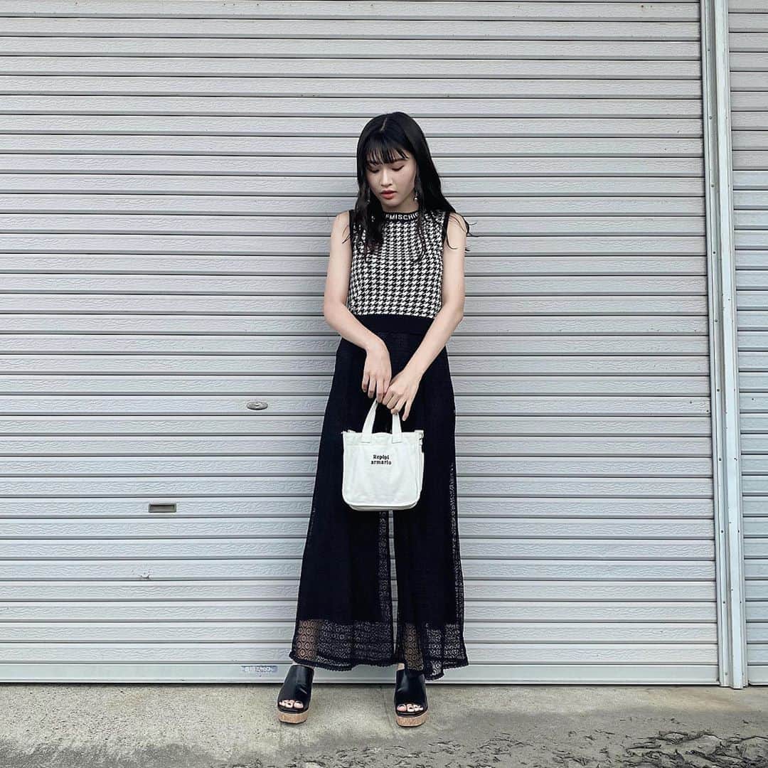 若林真帆のインスタグラム：「#まほこーで」