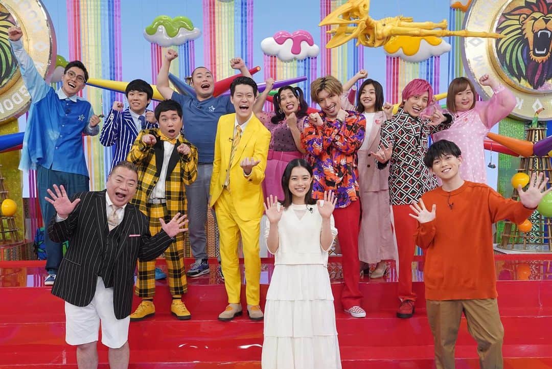 第7キングダム【公式】のインスタグラム：「‪#第7キングダム 初のゴールデン２時間スペシャルのスタジオゲストには、 #杉咲花 さん #出川哲朗 さん #松丸亮吾 さんが出演します🦁🌈🌈‬  あさって１０日（月）よる９時から放送です📺💗」