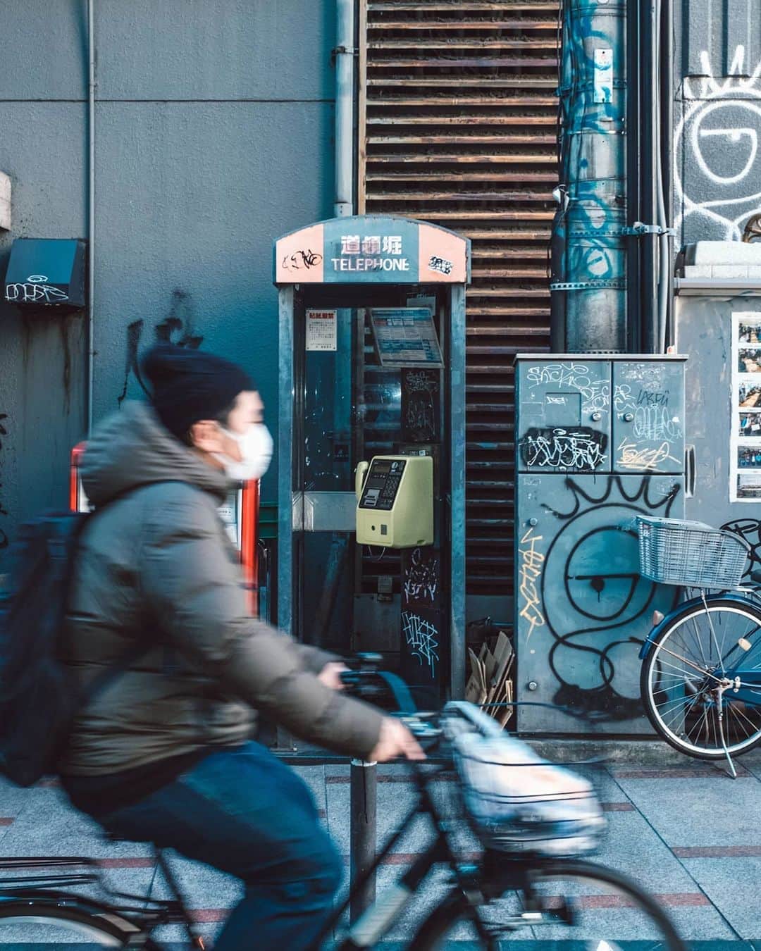 woody_chaiのインスタグラム：「Telephone」
