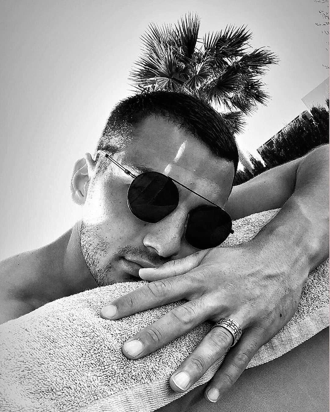 フェデリコ・ボナッツォーリのインスタグラム：「☀️」