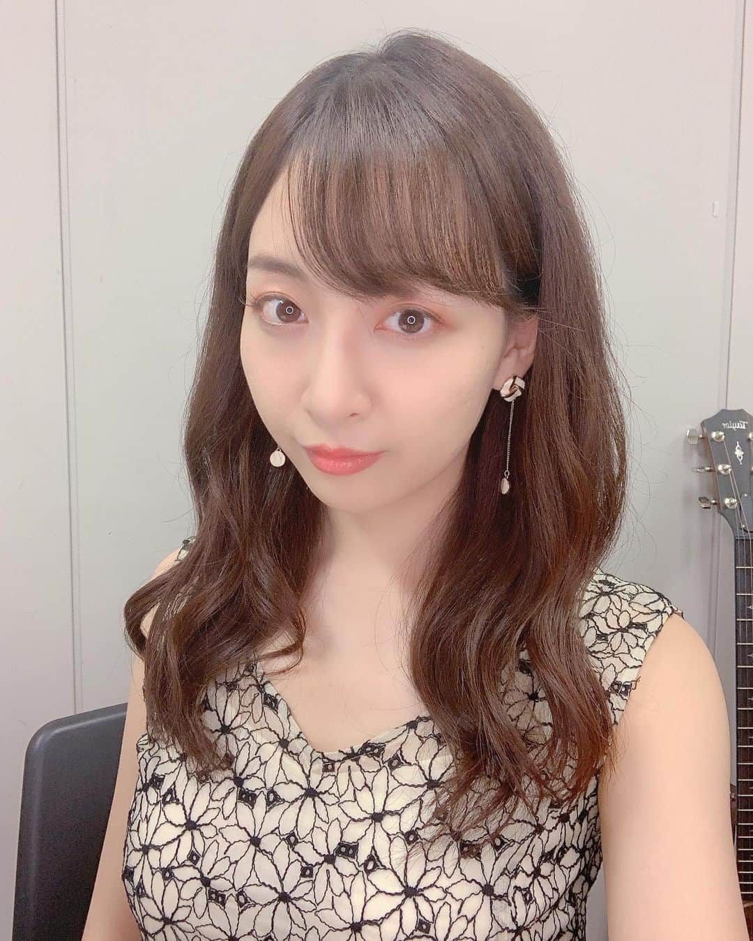 長谷川萌美さんのインスタグラム写真 - (長谷川萌美Instagram)「. . 配信ご覧くださった方 ありがとうございました！！ . 引き続き練習頑張ります🎼 しばらくは 譜面との格闘が続きます😂 がんばるぞ .  #ビタスイ #コラボ #配信 #もえスタライブ   #しりとり #曲名しりとり #君が代 #🤣   #ありがとうございました #練習 #💪   #萌服 #長谷川萌美  #bittersweet #fashion」8月8日 22時06分 - moemi_hasegawa