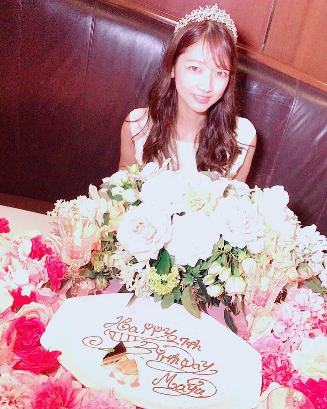 のインスタグラム：「8/8生まれのPrincess Mayu🐝💛 当日にお祝いできてうれしい〜🥰 #一人結婚披露宴」