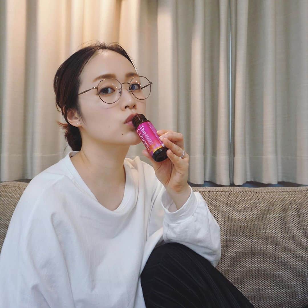 のインスタグラム：「初めてコラーゲンドリンク「The Collagen」を飲んでみた🌙﻿ ノンカフェインなので夜飲めるのが嬉しい。﻿ 私は特別の日の2日前から夜飲んで就寝😴﻿♡ ﻿ ﻿ #TheCollagen#美容#ザコラーゲン#コラーゲンドリンク#美容ドリンク」