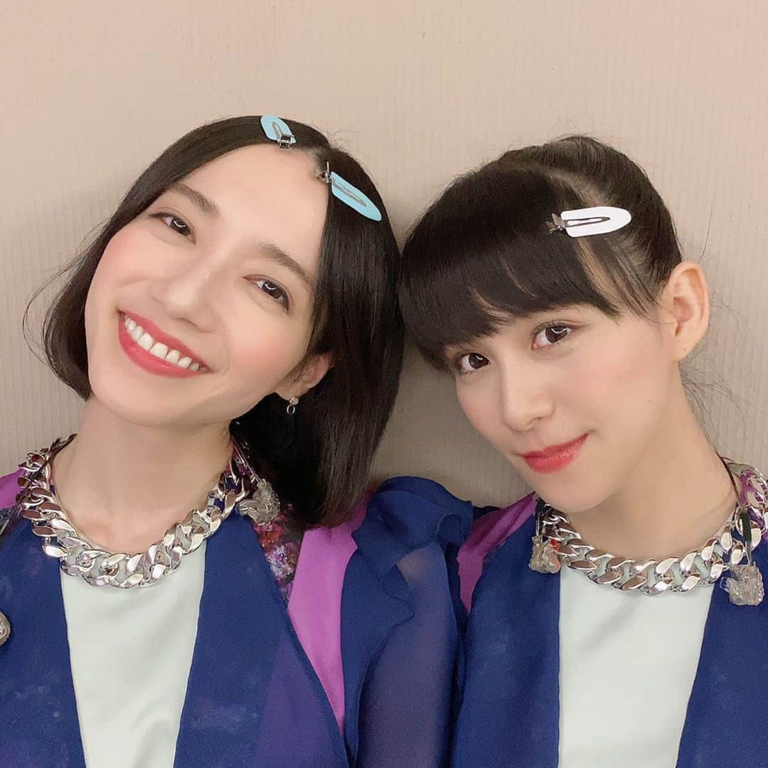 Perfumeさんのインスタグラム写真 - (PerfumeInstagram)「ライブエール見てくれてありがとう☺️✨﻿ やっぱり三人でパフォーマンスするの最高✨﻿ ﻿ 2ショットはかしゆか撮影！﻿ か「ぴ、ぴ、ぴ、ぴ、ぴ…」﻿ ﻿ の「撮りすぎじゃない？ムービー？」﻿ あ「え？ムービー？」﻿ ﻿ by Perfume ﻿   Thank you for watching “Live Yell”☺️✨ There is nothing better than performing with us three✨  Photos of the two are by KASHIYUKA!  K “pi pi pi pi pi...”  N “Why are you taking so many? What? Is it a video?” A “Wait! What? Is that a video?”  by Perfume  #prfm #ライブ・エール #みんなでエール」8月8日 22時29分 - prfm_official