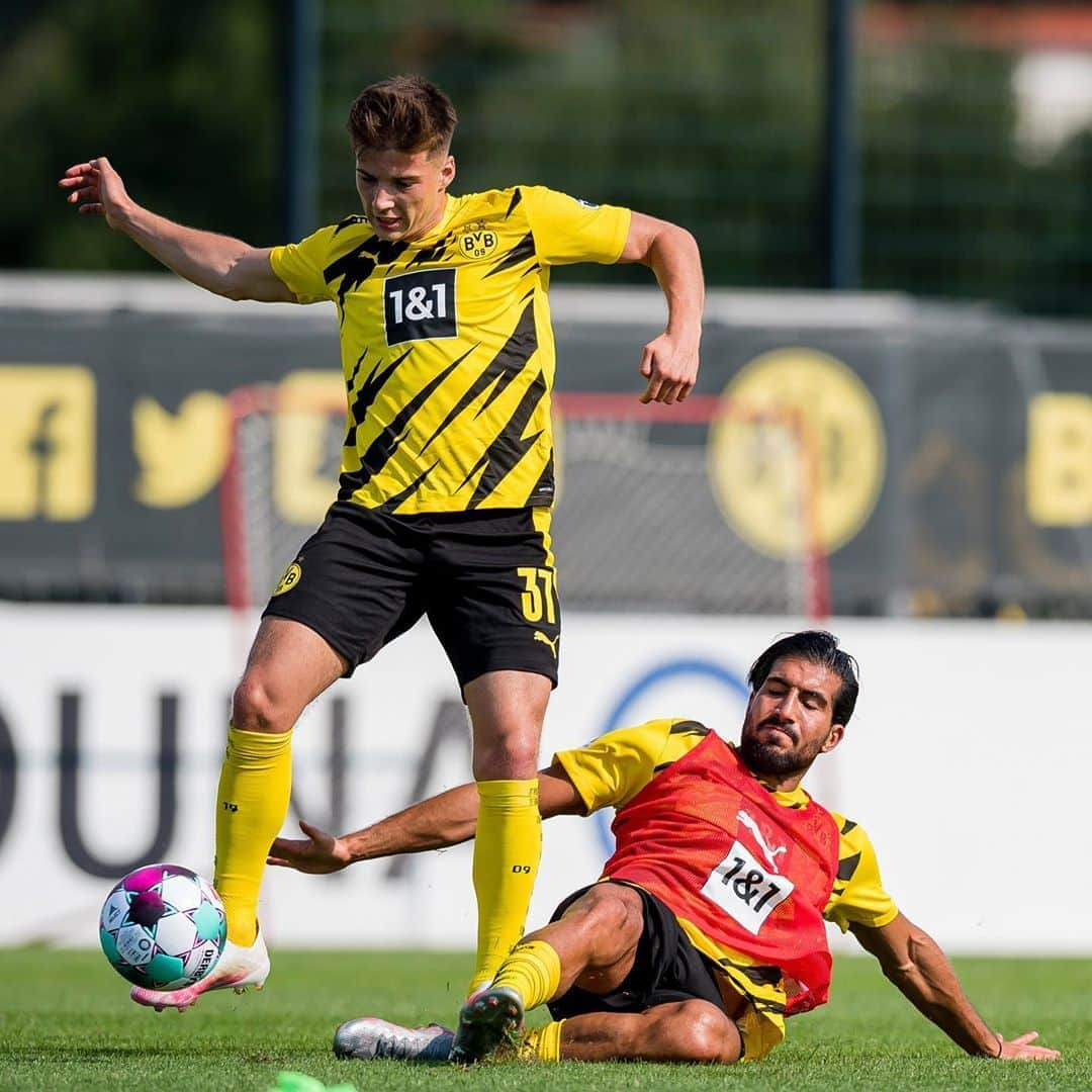 ボルシア・ドルトムントさんのインスタグラム写真 - (ボルシア・ドルトムントInstagram)「👊 Don‘t mess with @emrecan23. #BVB」8月8日 22時40分 - bvb09