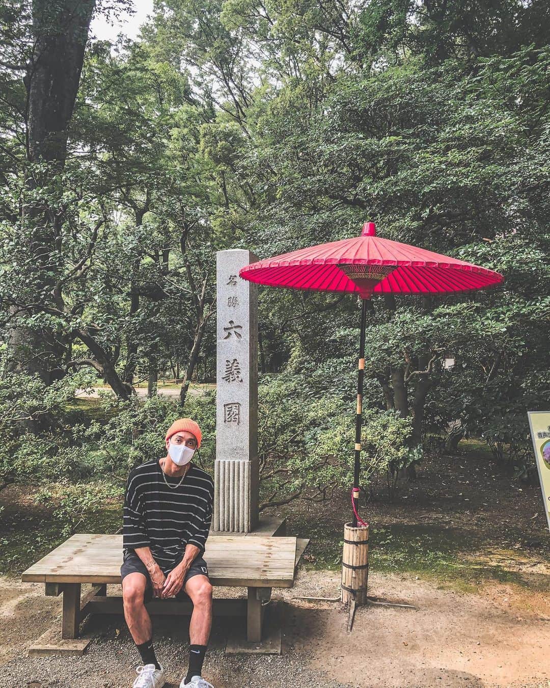のインスタグラム：「有酸素も兼ねて散歩🚶‍♂️ 今日でちょうど大会まで1週間🤙」