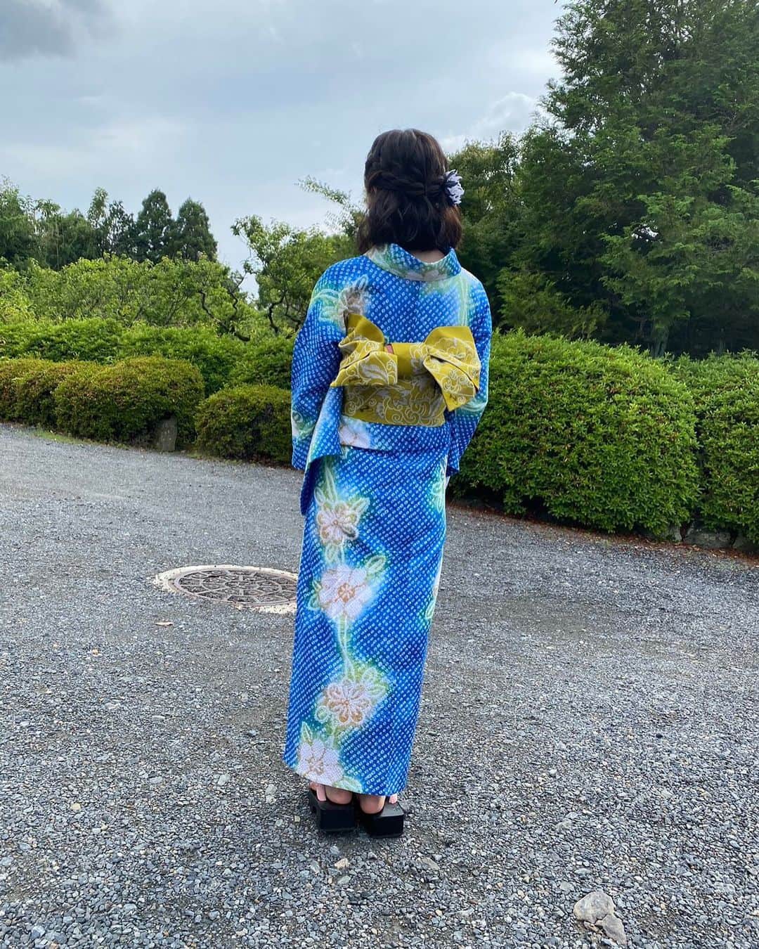 横山由依さんのインスタグラム写真 - (横山由依Instagram)「涼しい素材の青色の浴衣でした👘  #京都 #kyoto #いろどり日記 #浴衣」8月8日 23時08分 - yokoyamayui_1208