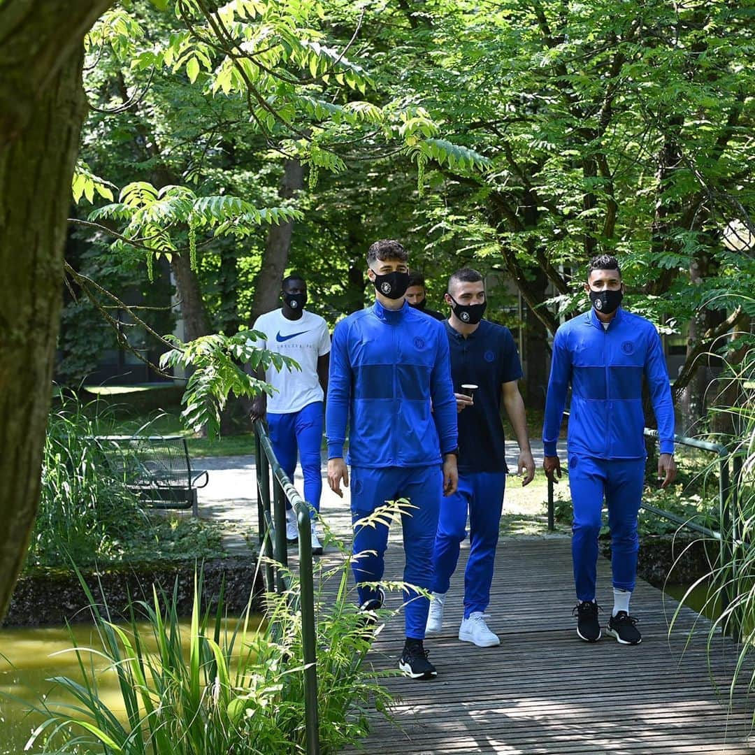 チェルシーFCさんのインスタグラム写真 - (チェルシーFCInstagram)「Pre-match. Feelin’ good! 🍃🌿 #BAYCHE #UCL #CFC #Chelsea」8月8日 23時34分 - chelseafc