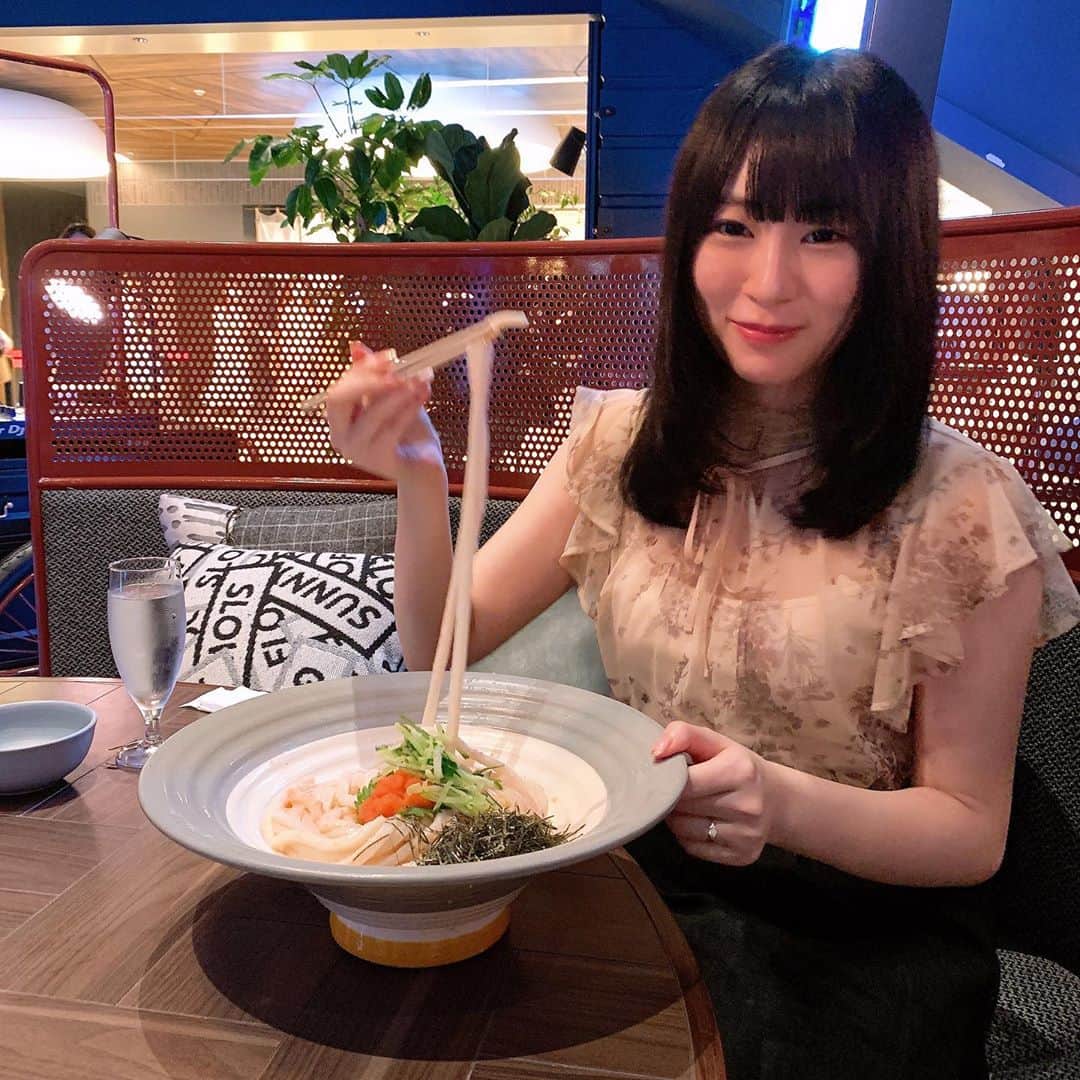 長沢菜々香さんのインスタグラム写真 - (長沢菜々香Instagram)「２回目のつるとんたん。 　  今日は、めんたいこのおうどんにしたよ🍲  次は、すき焼きのおうどんが食べたい🤤」8月9日 0時07分 - nanako_nagasawa__