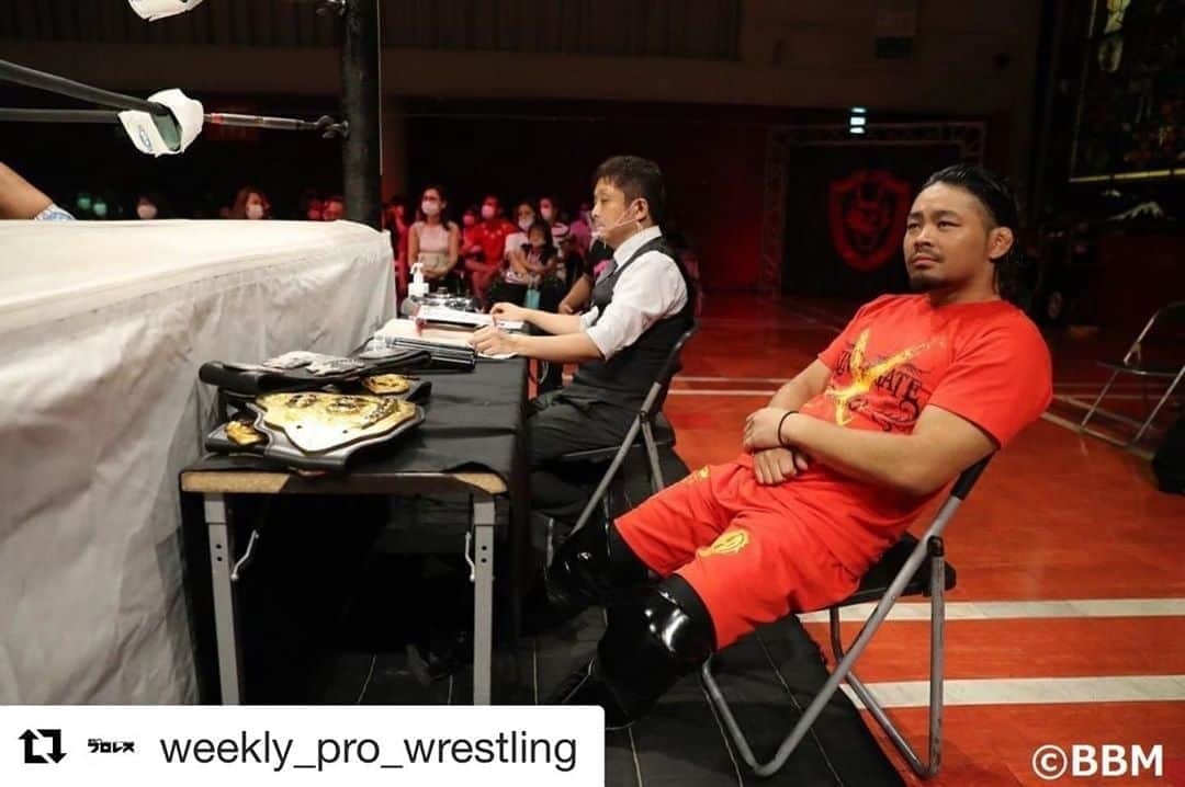 小林瑛太さんのインスタグラム写真 - (小林瑛太Instagram)「#Repost @weekly_pro_wrestling with @get_repost ・・・ 【週刊プロレスmobile】今年の金網戦は「それぞれ別々のリスク」電撃発表で“リスク決定戦”がスタート。EitaとKAIが背負うものは…DRAGONGATE京都詳報⠀ https://buff.ly/2DzgEUT⠀ #週プロモバイル　#DragonGate」8月9日 0時13分 - eita_luchador