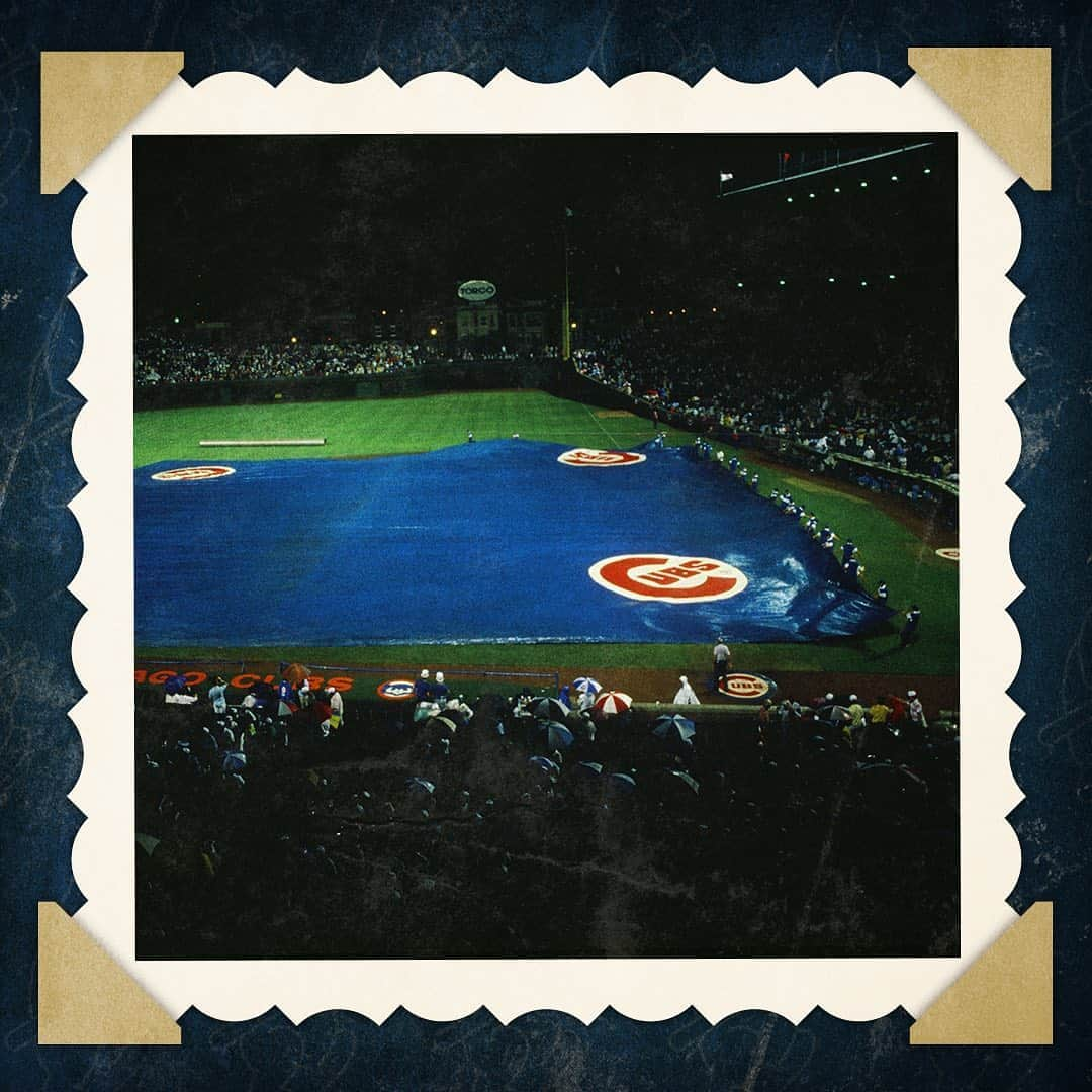 シカゴ・カブスさんのインスタグラム写真 - (シカゴ・カブスInstagram)「#CubsCollection: First Wrigley Field Night Game. Night baseball did not come to the north side until forty years after the last major league team installed their lights. P.K. Wrigley planned for the Cubs to be one of the first teams to have night games, purchasing lights in the autumn of 1941 to be installed for the 1942 season. After Pearl Harbor was attacked in December of 1941, he donated the steel and electrical equipment to Great Lakes Naval Base to aid the war effort. Night baseball gained popularity during the war as a way for folks to unwind after long days at work. The Detroit Tigers were the second to last team to install lights in 1948, but Wrigley Field remained dark. By the 1980s, Cubs ownership started plans to install lights but the idea was not received well by all. A group of concerned citizens mobilized under the name C.U.B.S. (Citizens United for Baseball in Sunshine) but Major League Baseball required lights for prime time television if the Cubs made it to the World Series. Eventually an agreement was reached and construction began in April of 1988. On August 8, 1988 the Friendly Confines was ready to shine. 91-year-old season ticket holder and life-long Cubs fan Harry Grossman was invited to hit the switch and turn on the lights for the first time. He said, “Let there be light!” and night baseball officially began at Wrigley Field. Ryne Sandberg hit a two run homer and the Cubs were beating the Phillies 3-1, but by the fourth inning storms rolled in and the game was postponed. The first full night game was played August 9, 1988. The Cubs beat the Mets 6-5. Wrigley Field still hosts the fewest night games in Major League Baseball. Find more photos on Facebook.com/Cubs.」8月9日 0時24分 - cubs