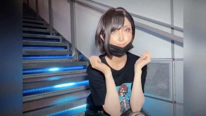 のインスタグラム：「YouTubeを投稿しました！ みてねーーー！  🌼チャンネル登録 🌼高評価 🌼コメント まってます\( *´ω`* )/  ‪【エキゾチック】エジプト風メイク リクエスト受付け【コスプレ】  https://youtu.be/RhwTEnff1F8  YouTubeより‬  #YouTube #投稿 #動画 #新作 #チャンネル登録 #高評価 #コメント #リクエスト #どしどし #たくさん #待ってます #よろしくお願いします  ⚠️三蜜を避けて人のいないところ・撮影の話してる時はマスクを下げているだけ・ひとり自撮り三脚撮影しています。」