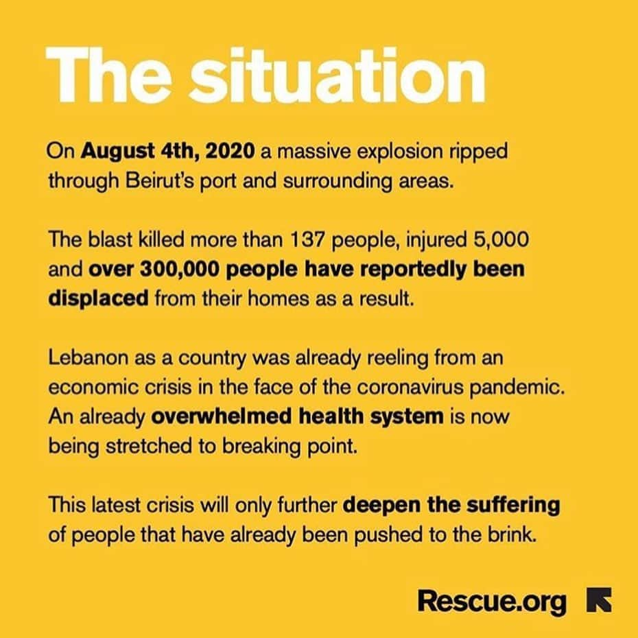 サラ・ウェイン・キャリーズさんのインスタグラム写真 - (サラ・ウェイン・キャリーズInstagram)「when i feel hopeless to affect a terrible situation, partnering with those who know how to help - those who make it their job to help - makes me feel useful.  it’s empowering - and maybe heals me as well as those in need.  if you want to join me in donating, the link is in my bio.  #beirut #wearehumantogether」8月9日 0時59分 - sarahwaynecallies