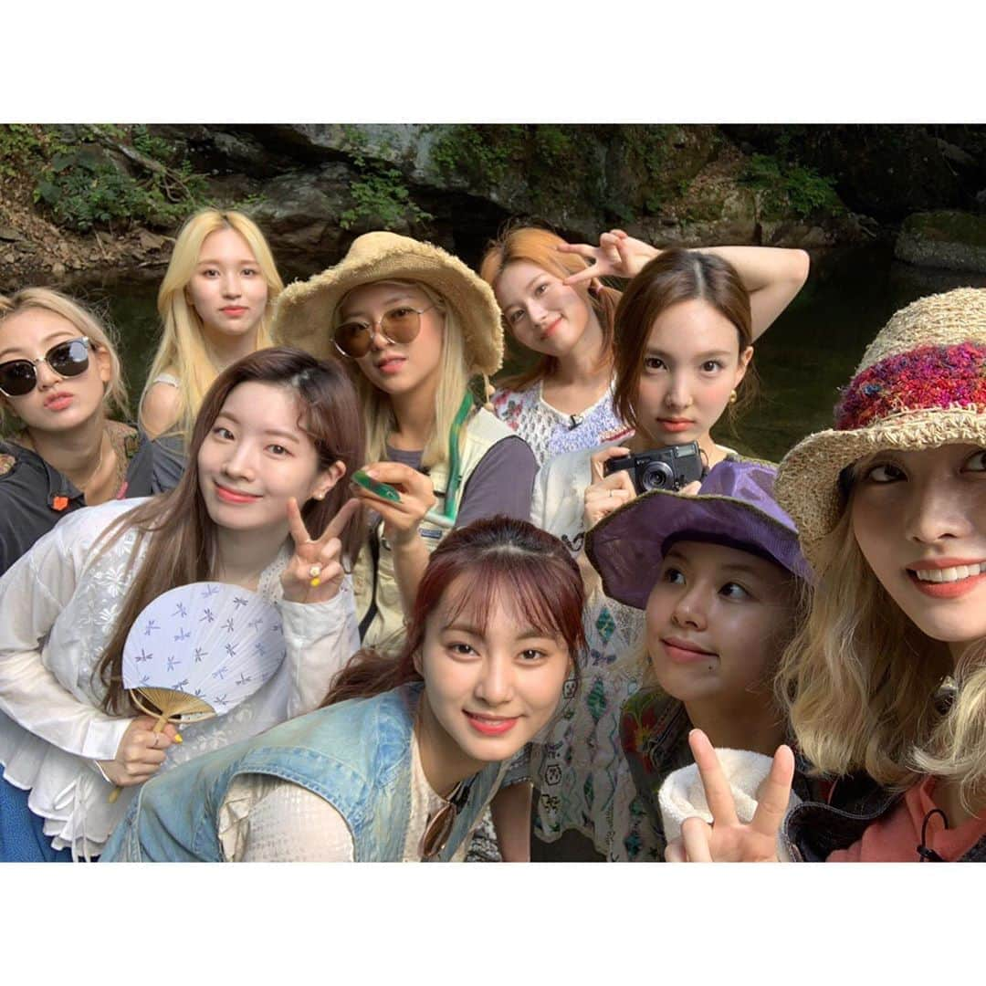 TWICEさんのインスタグラム写真 - (TWICEInstagram)「힐링」8月9日 1時02分 - twicetagram