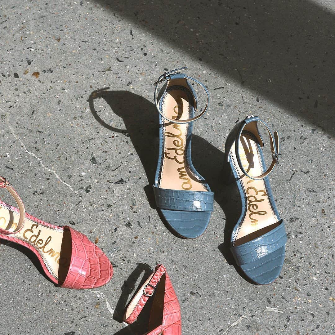 サムエデルマンのインスタグラム：「The YARO Block Heel Sandal in Smokey Blue Croco. Now available at samedelman.com  #SamEdelman #FORCESOFNATURE #PreFall2020」