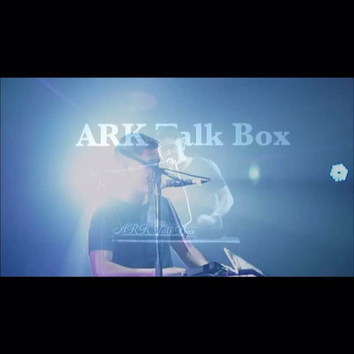 ArakiMasaakiのインスタグラム：「こないだのオンラインLIVE🎙♪  LIVEしてぇ〜  #arktalkbox #puregold #down8onthebeat #talkbox #talkboxcity #トークボックス #playazcity #zapp @ren_down8tb」