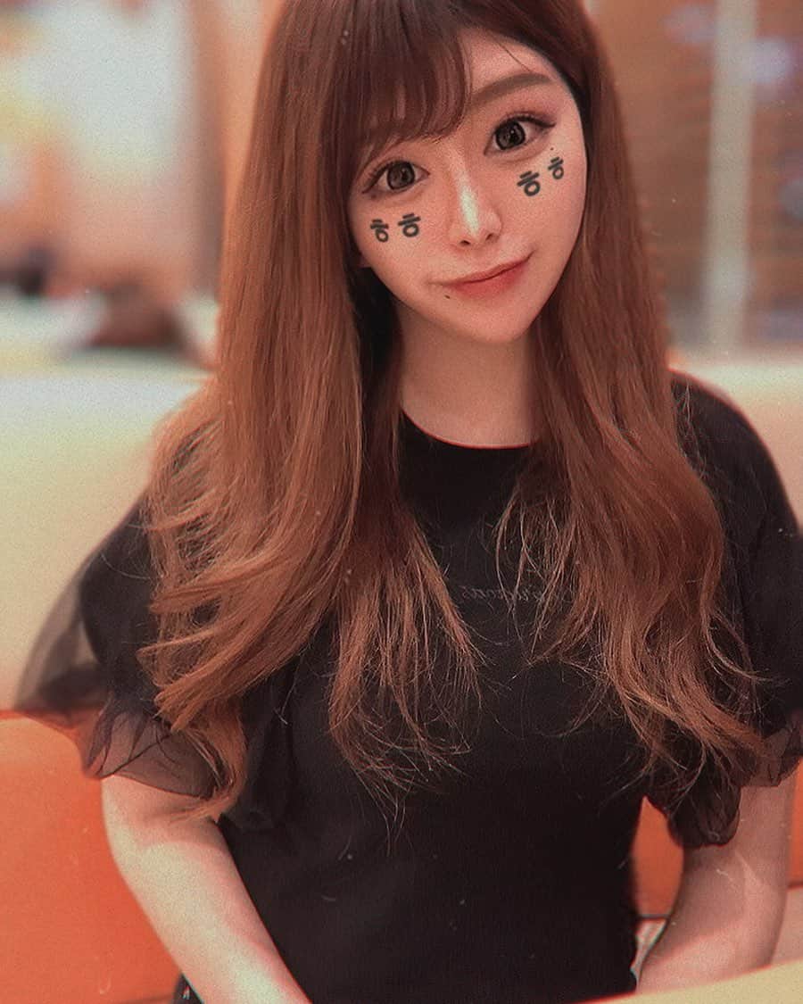 のインスタグラム：「. . いつかのoffなﾜﾀｼ🐝♥️ さて昼寝しよーと🐠💛 . . #l4l #錦三丁目 #名古屋 #歌舞伎町 #新宿 #銀座 #北新地 #ミナミ #キャバ嬢 #ホスト #スカウト #パパ活 #整形 #韓国 #明日花キララ #followforfollowback #followｍe #いいね返します」