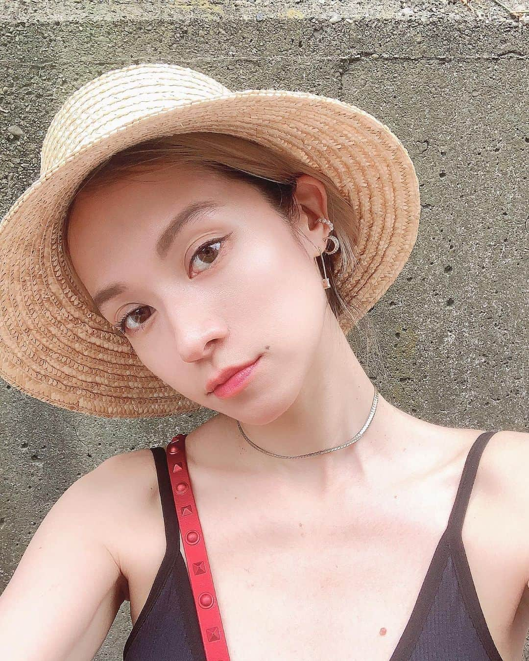 大森美知さんのインスタグラム写真 - (大森美知Instagram)「暑すぎる!!! みんな水分沢山とってね♡"🚿  #常夏 #かまきりりゅうじ #講談社 #summer #大森みち #おみち」8月9日 13時40分 - michi_oomori_official